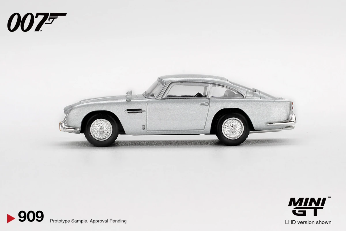 2026 Aston Martin DB5 "Casino Royale" Silver: No Package: Image 4