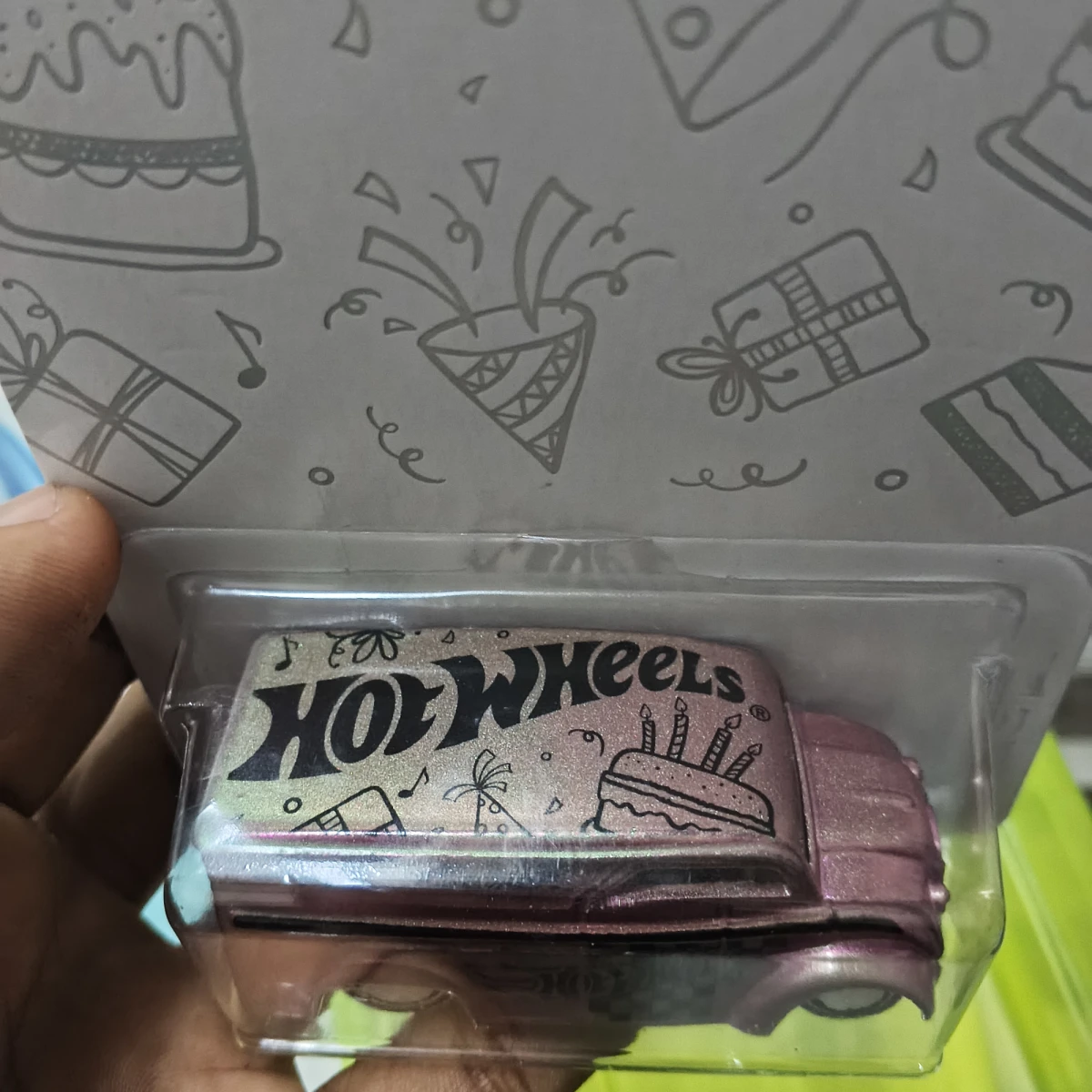 2025 Dairy Delivery Pink: Image 2