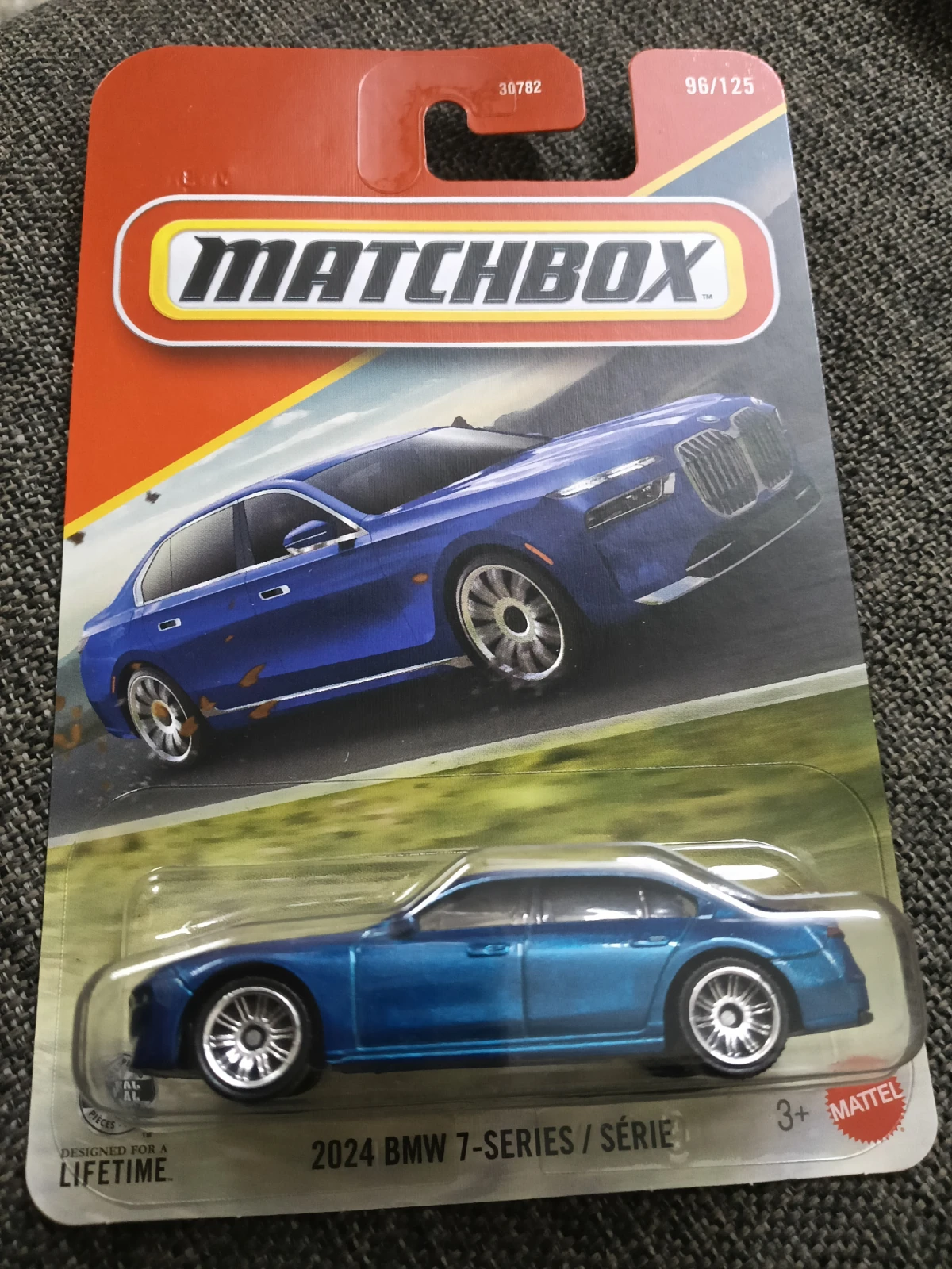2026 2024 BMW 7-Series Blue: Long Card: Image 2