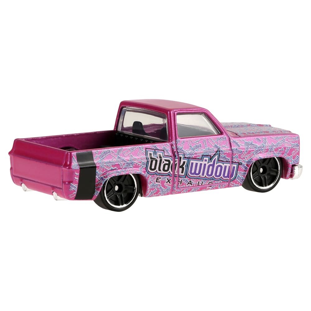 2026 83 Chevy Silverado Pink: Image 4