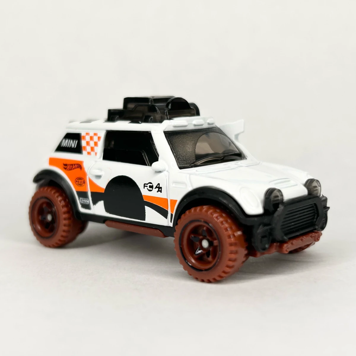 2026 Lil' Roar White: No Package: Image 3