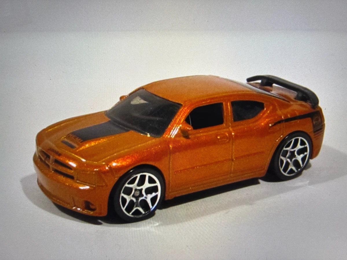 2007 Dodge Charger SRT8 Orange: Image 4