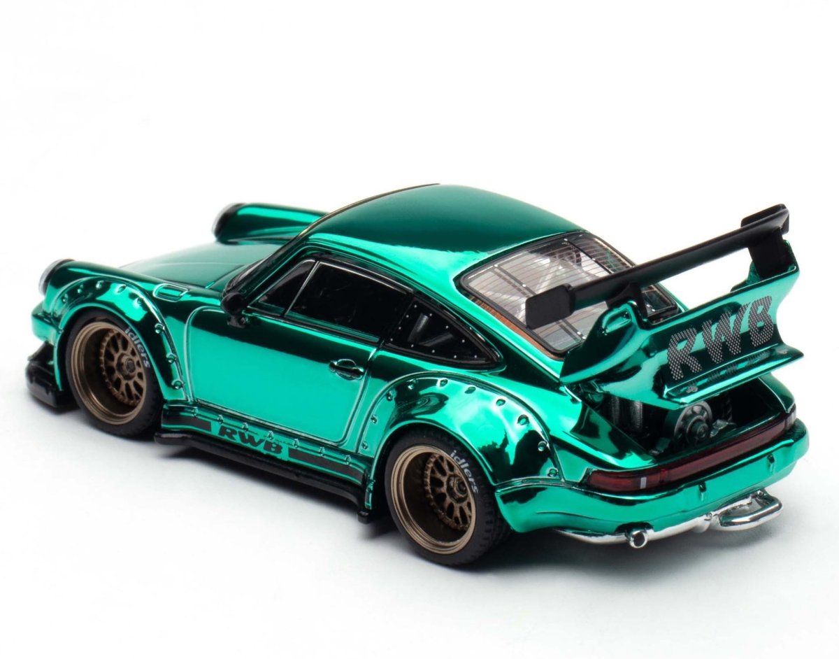 2026 RWB 930 Green: Image 4