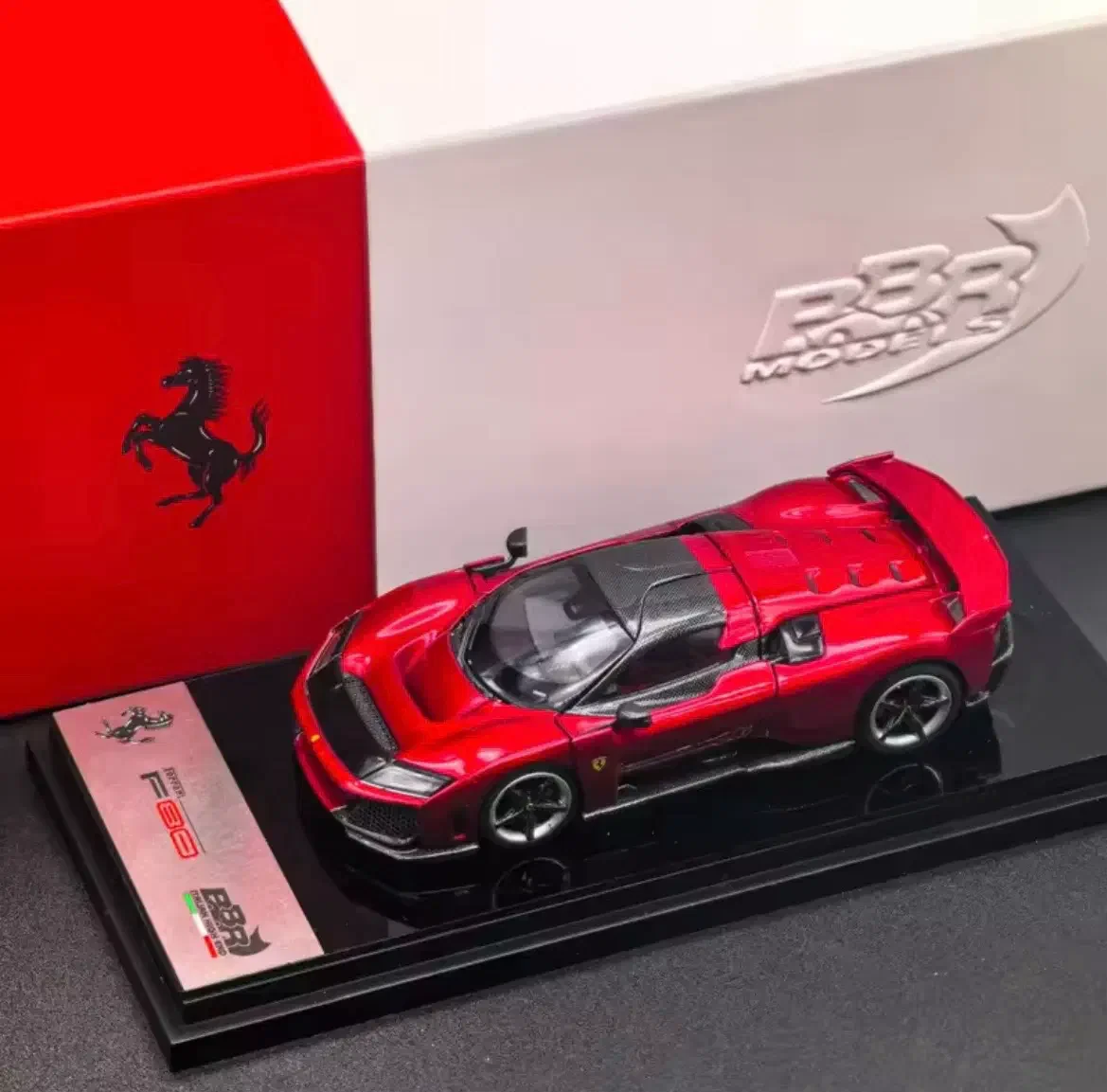 2026 Ferrari F80 Red: No Package: Image 3