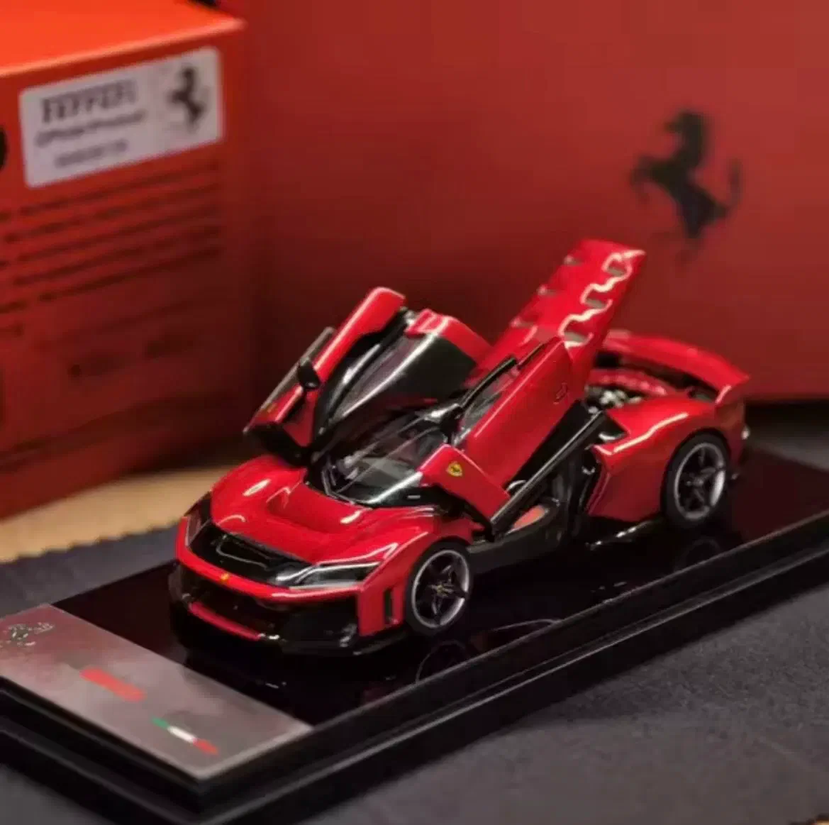 2026 Ferrari F80 Red: No Package: Image 6