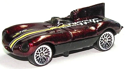2000 Jaguar D-Type Red: Image 2