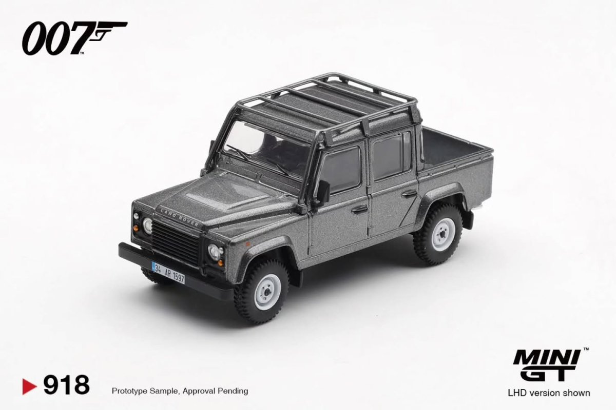 2026 Land Rover Defender 110 Crew Cab “Skyfall” Grey: Image 2