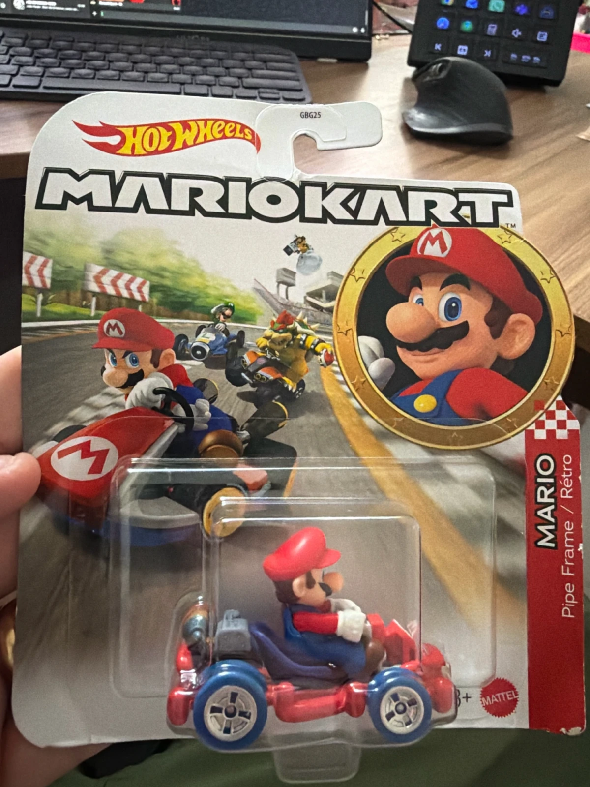 2026 Mario Pipe Frame Red: Image 2