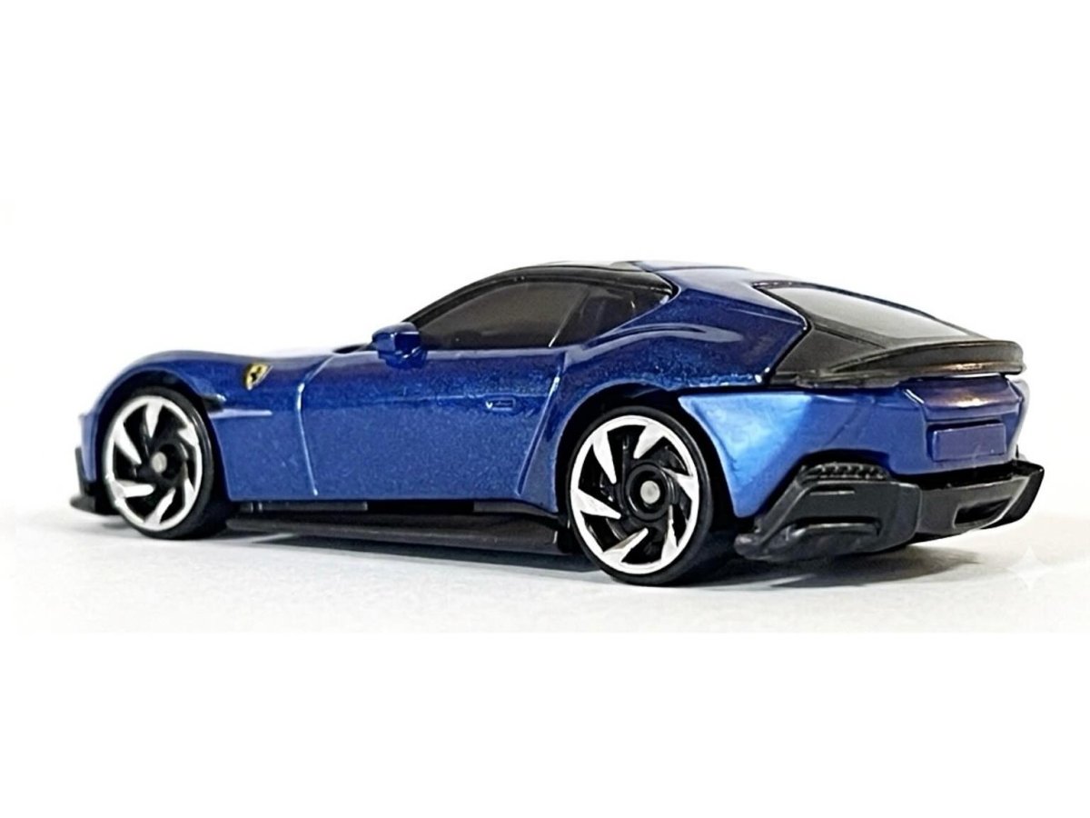 2026 Ferrari 12Cilindri Blue: Image 5