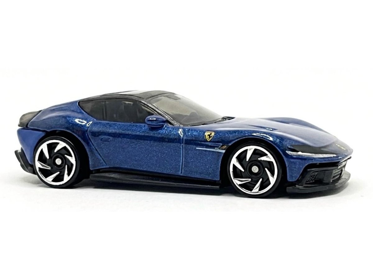 2026 Ferrari 12Cilindri Blue: Image 2