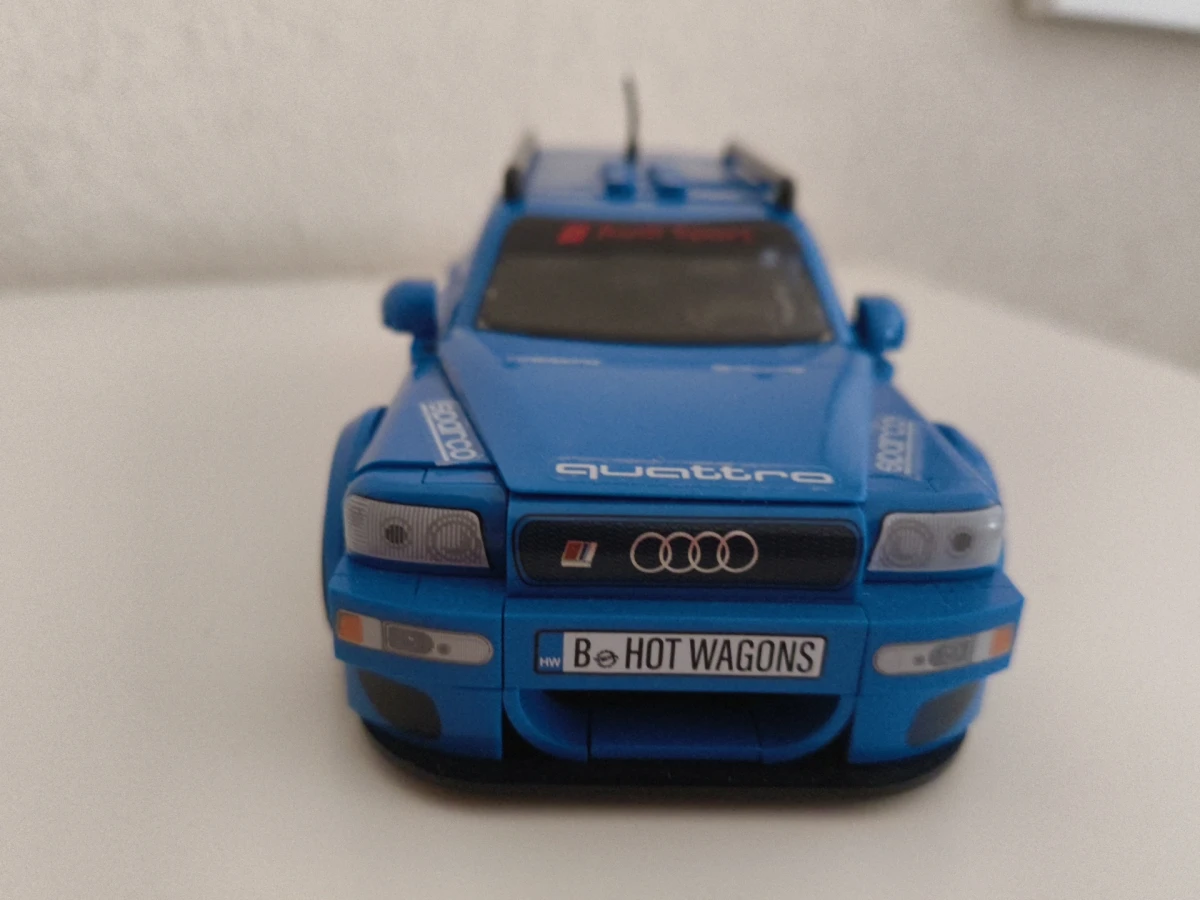 2024 Audi Avant RS2 Blue: No Package: Image 2