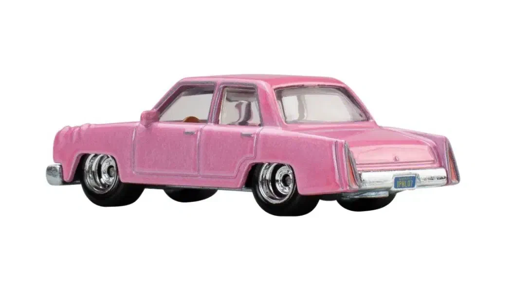 2026 The Simpsons Family Car Pink: No Package: Image 3