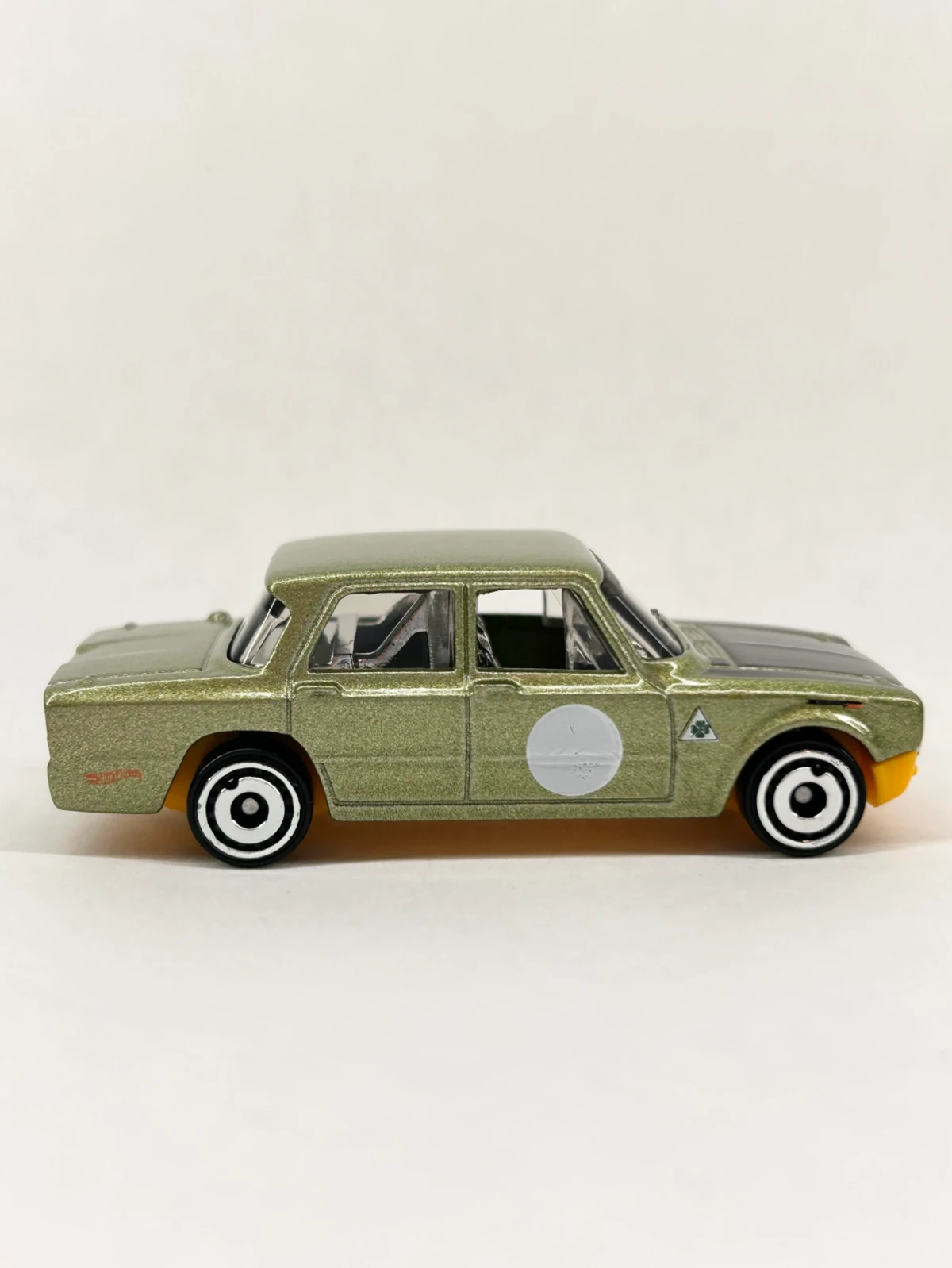 2026 Alfa Romeo Giulia TI Super Green: No Package: Image 2