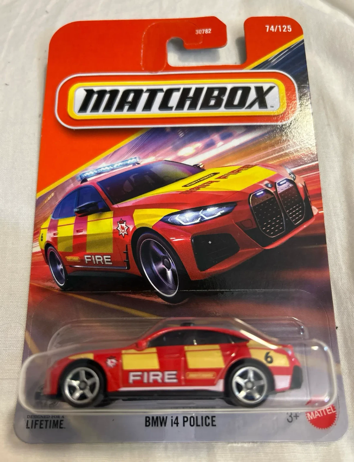 2026 BMW i4 Police Red: Long Card: Image 3