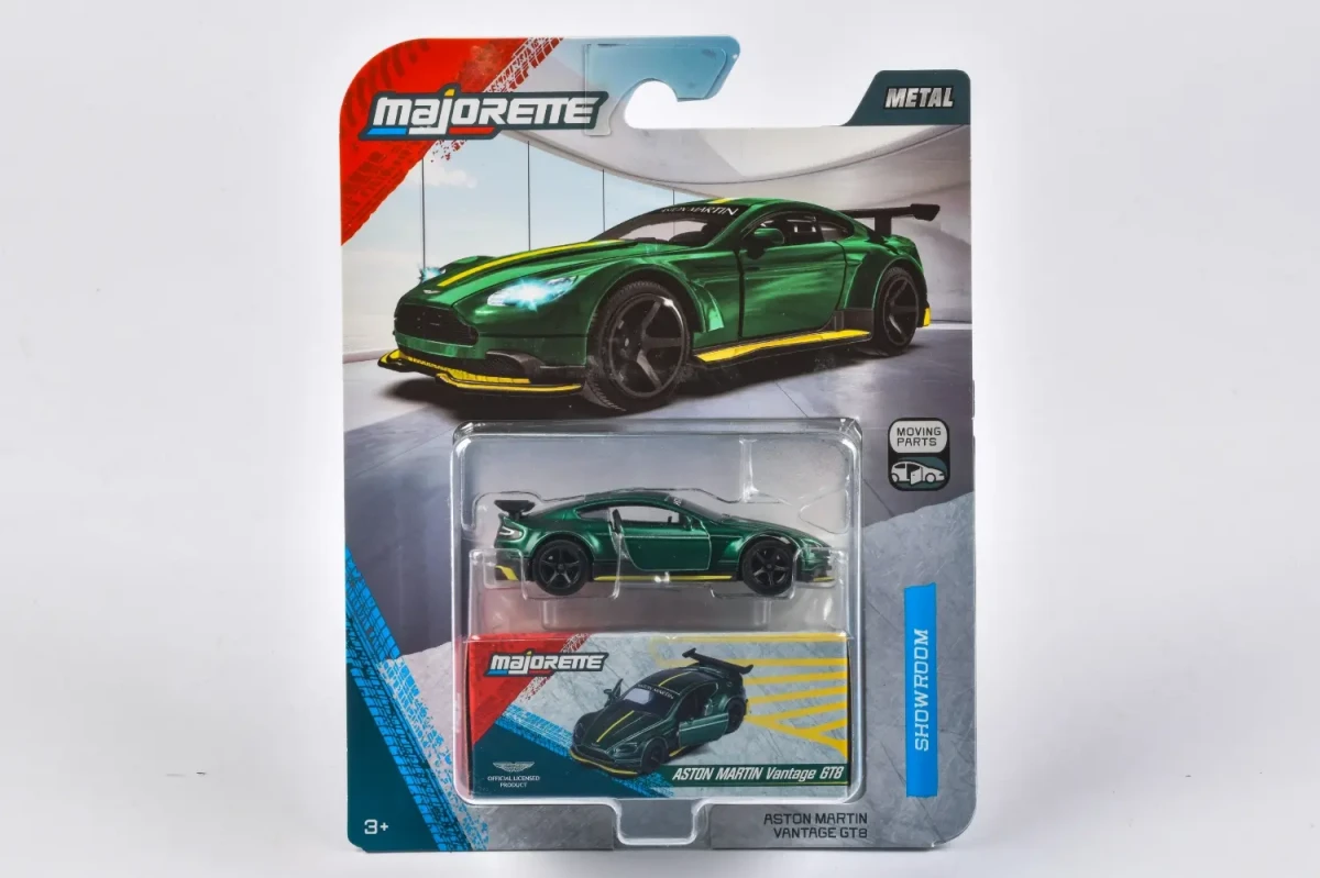 2026 Aston Martin Vantage GT8: Blister: Image 2