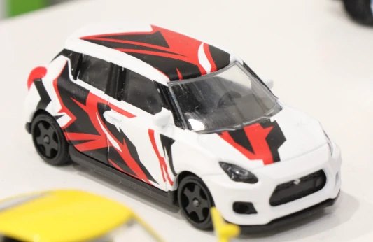 2026 Suzuki Swift Sport White: No package: Image 2