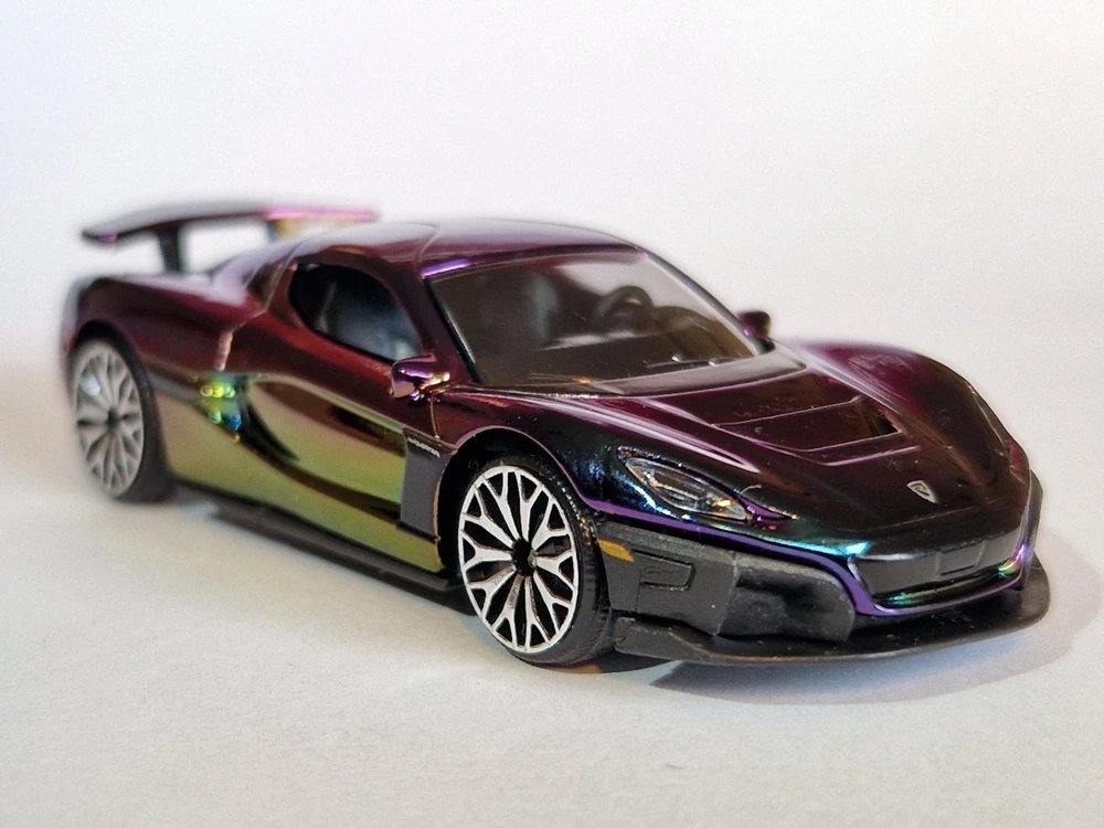 2025 Rimac Nevera: No package: Image 2
