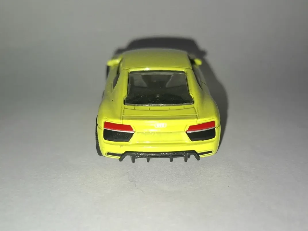 2024 Audi R8 Mk2 Coupé Yellow: No Package: Image 3
