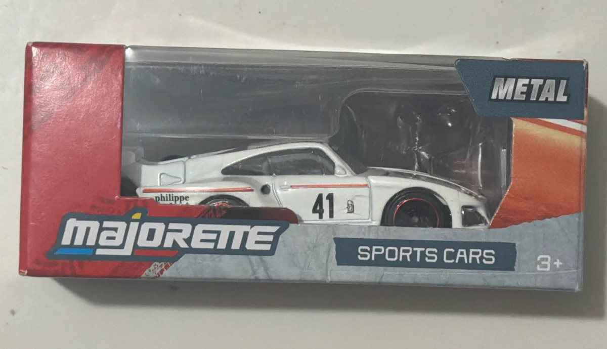 2024 Porsche 935 K3 White: Box: Image 2