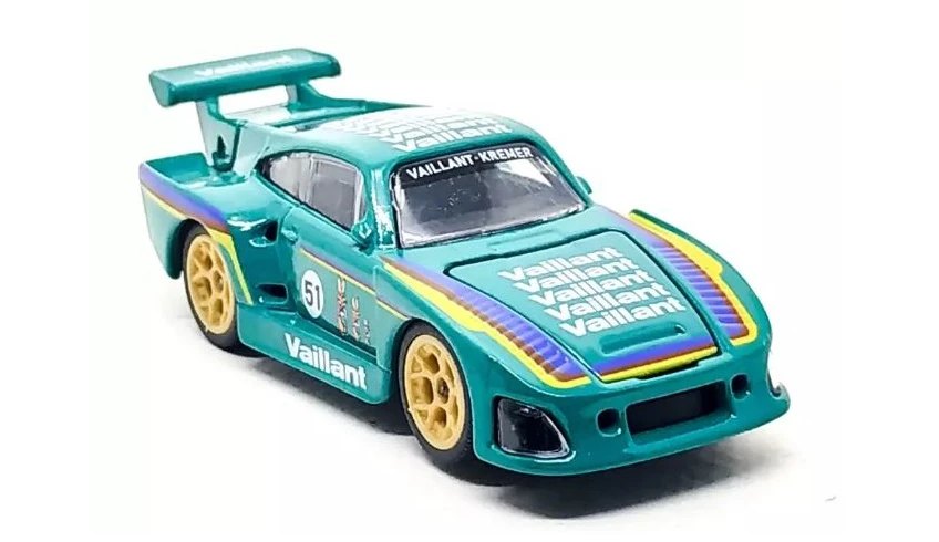 2024 Porsche 935 K3 Green: No package: Image 2