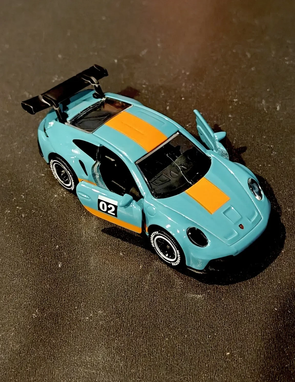 2024 Porsche 911 GT3 Cup (992) Blue: No Package: Image 2
