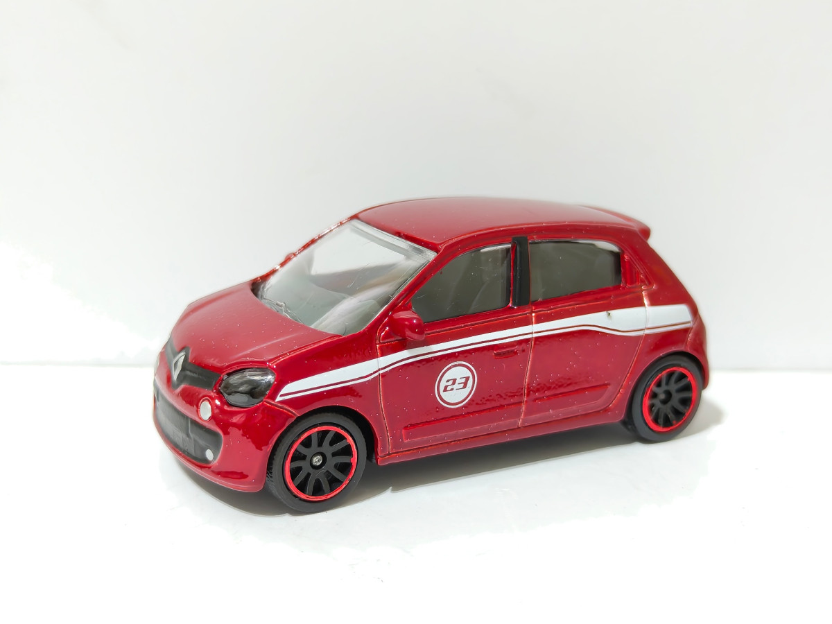 2023 Renault Twingo Mk3 Red: No Package: Image 3