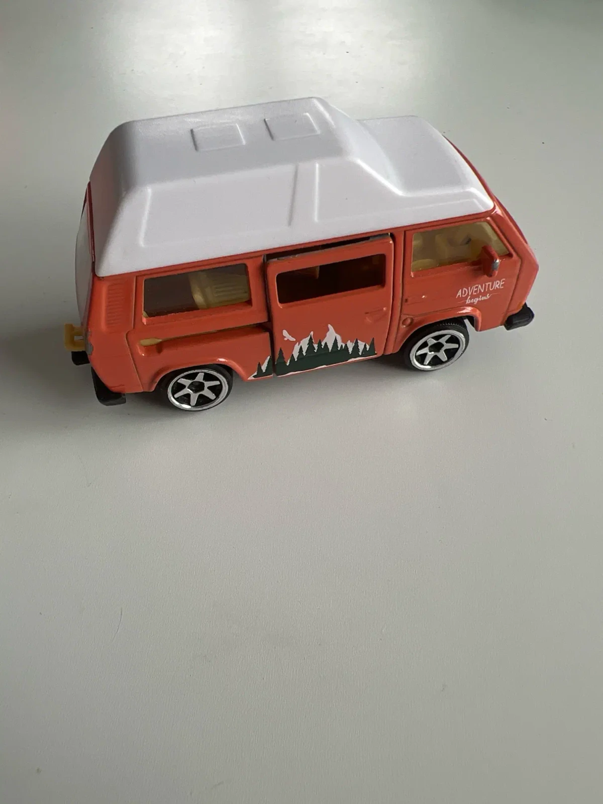 2023 Volkswagen T3 Orange: No Package: Image 2