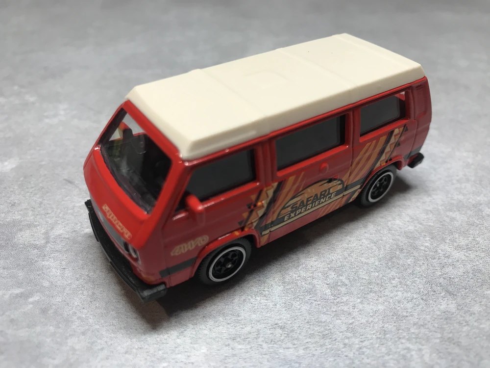 2023 Volkswagen T3 Red: No package: Image 2