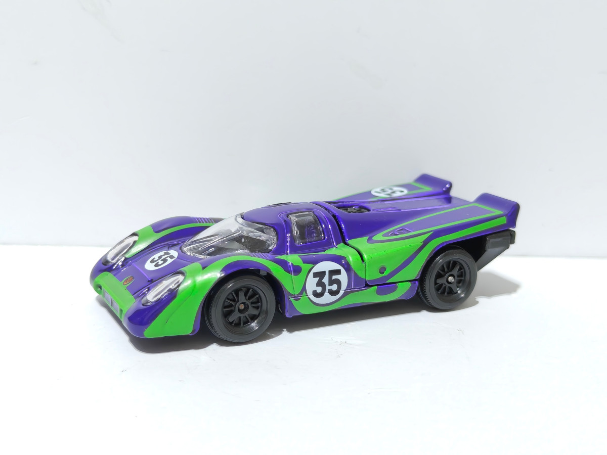 2022 Porsche 917 Green: No Package: Image 2