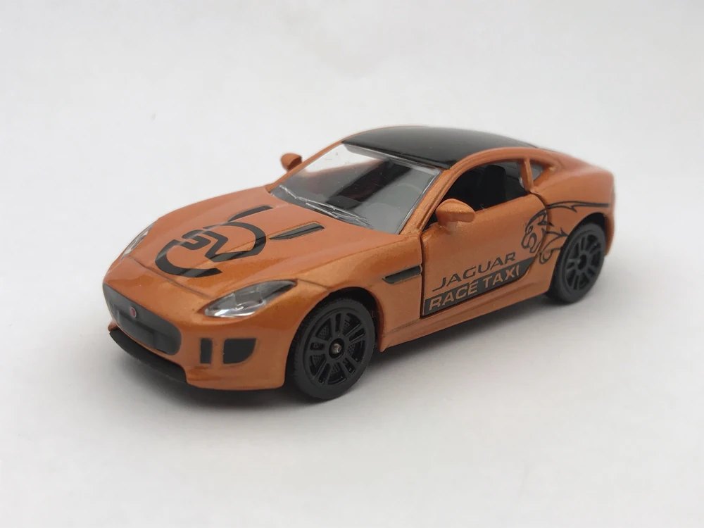 2022 Jaguar F-Type Orange: No package: Image 2