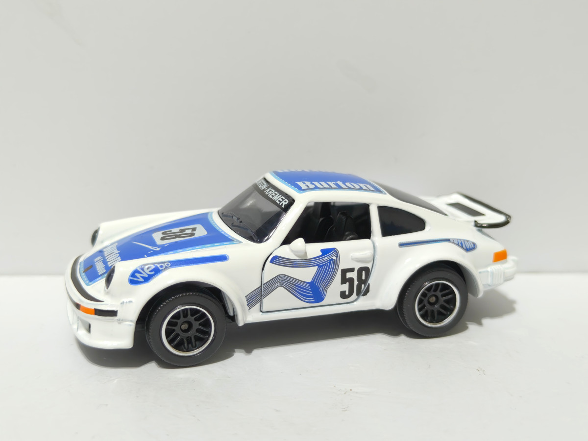 2021 Porsche 934 White: No Package: Image 2