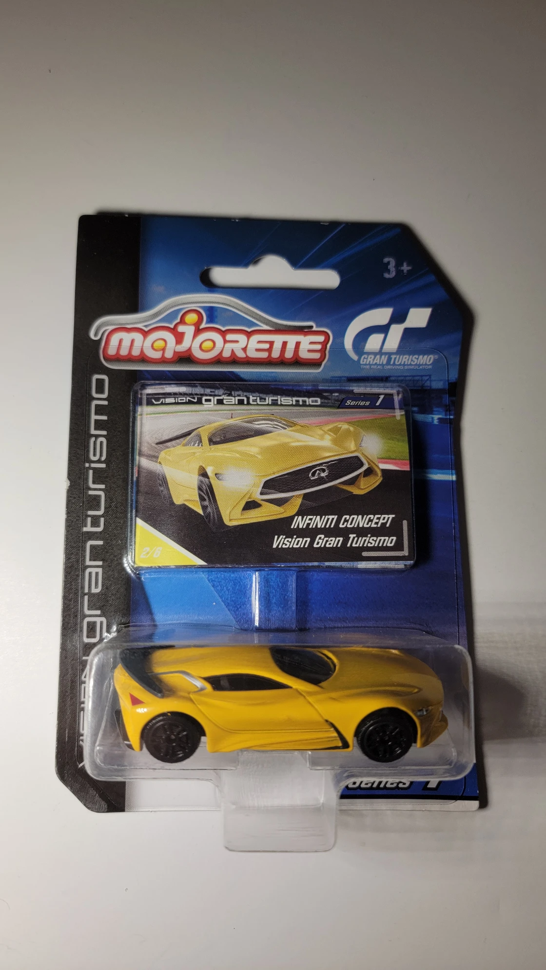 2017 Infiniti Concept Vision Gran Turismo Yellow: Blister: Image 2