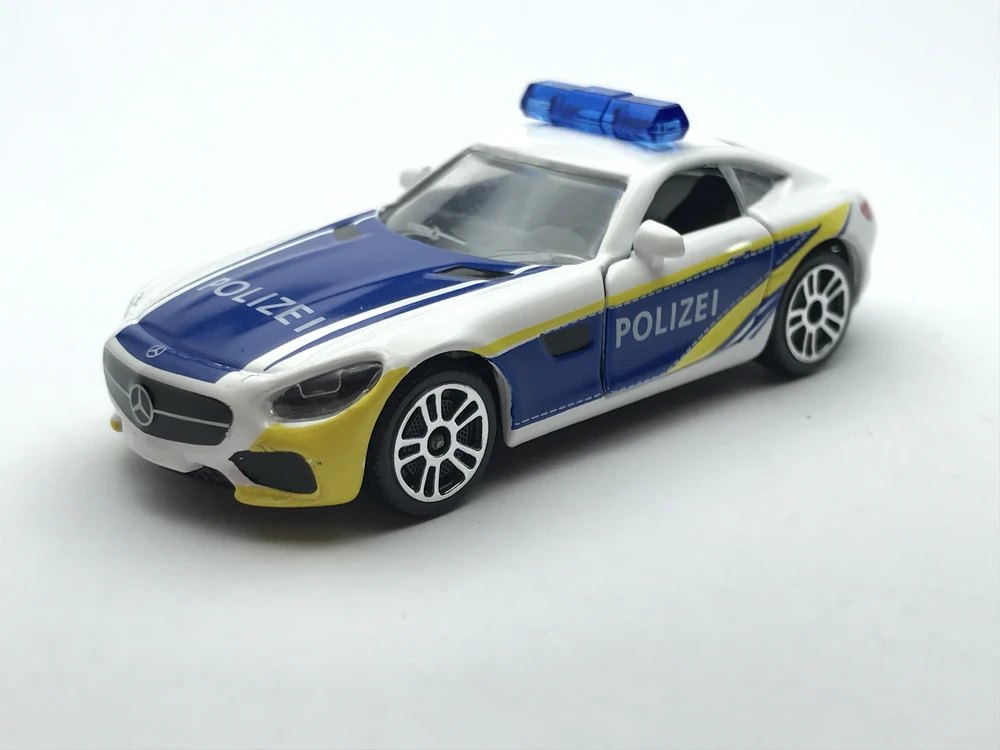 2025 Mercedes-AMG GT White: No package: Image 2