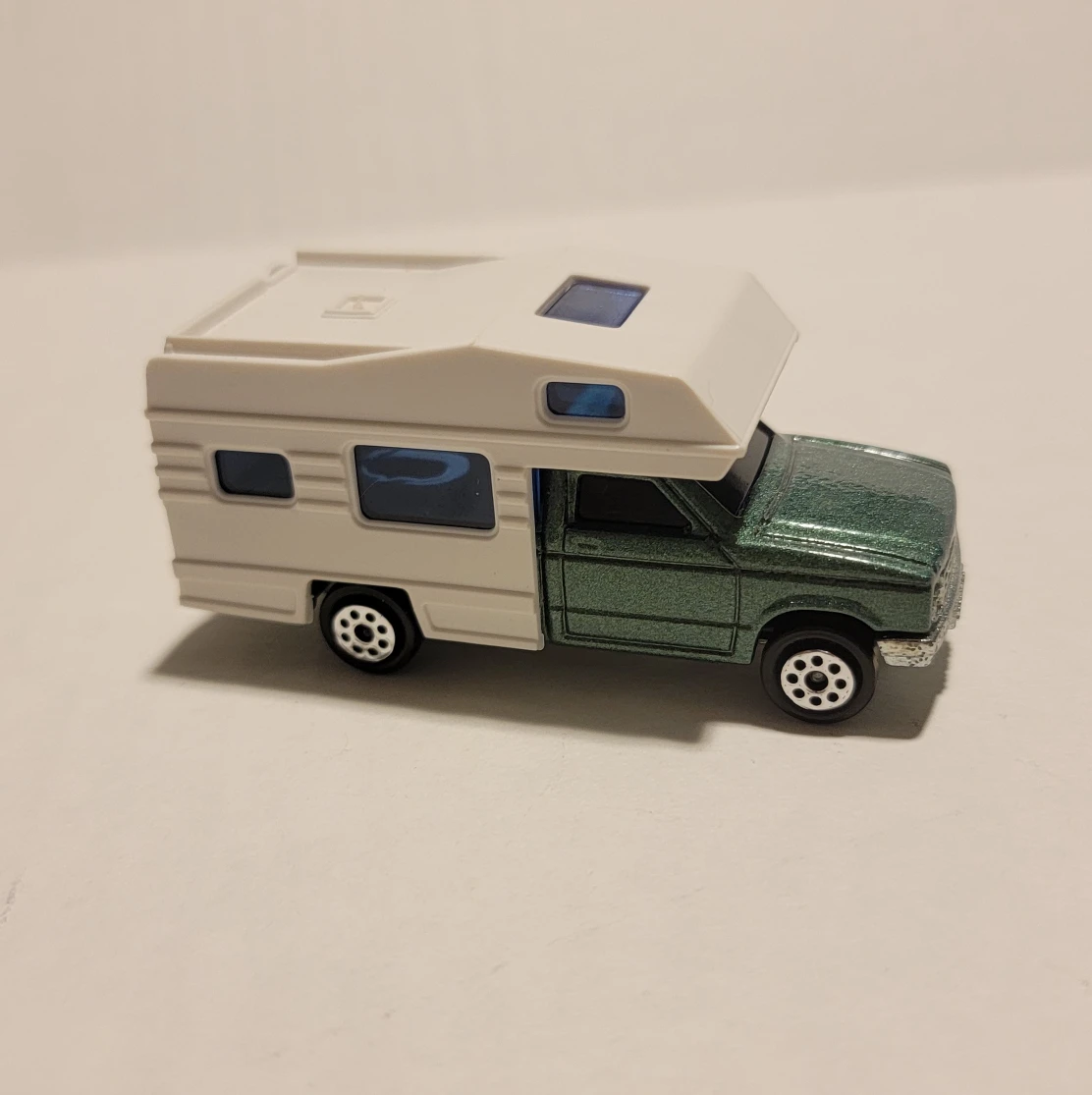 1992 Camping Car Green: No Package: Image 2