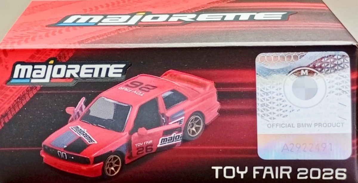2026 BMW M3 Red: Box: Image 4