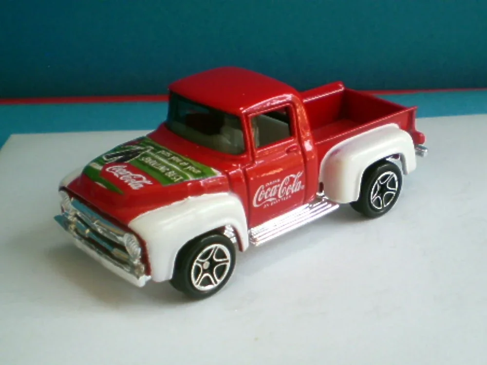 2000 1956 Ford Pickup Red: Image 2