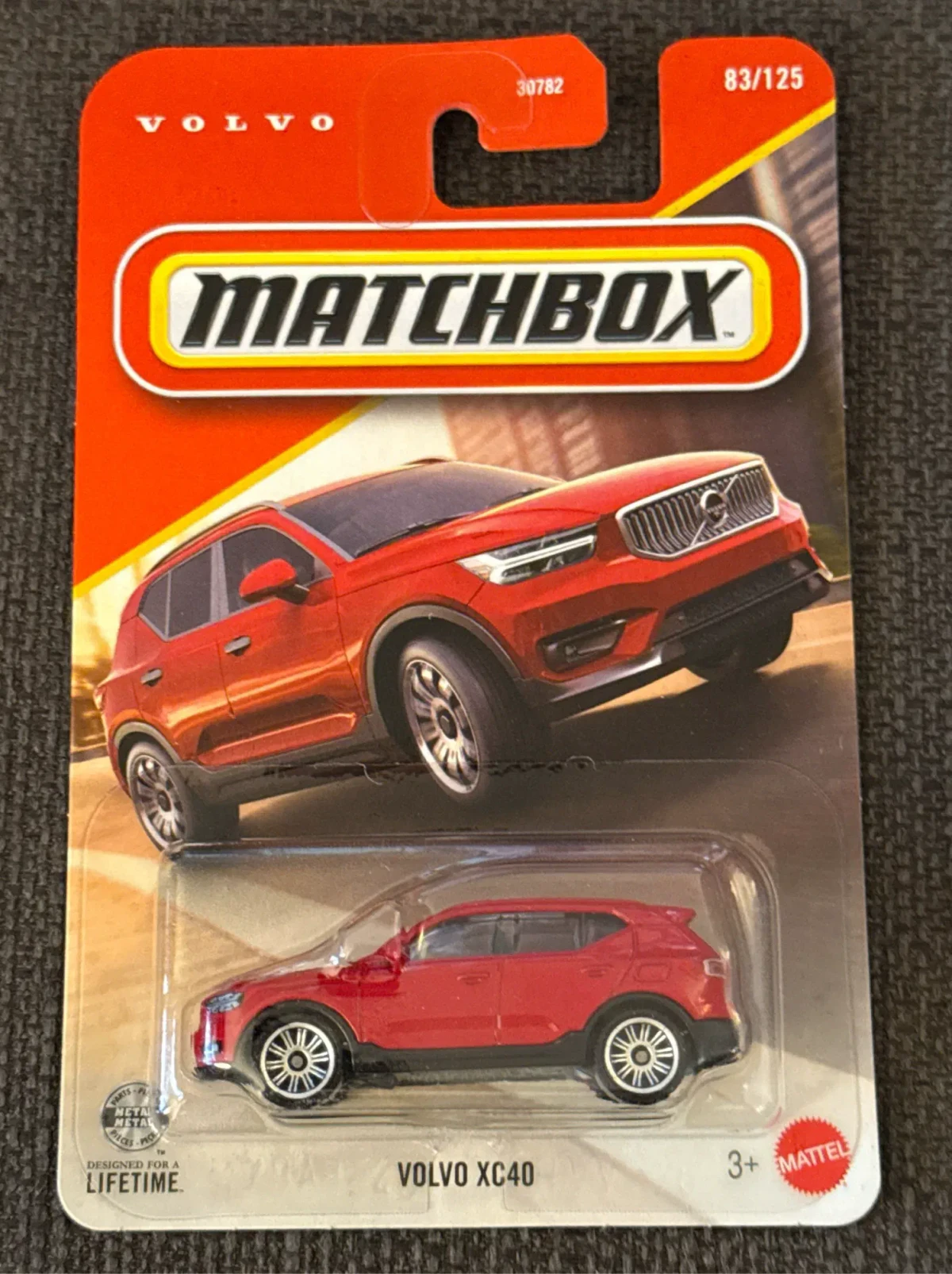 2026 Volvo XC40 Red: Long Card: Image 2