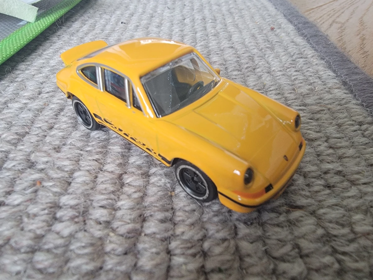 2025 Porsche 911 Carrera RS 2.7 Yellow: No Package: Image 2