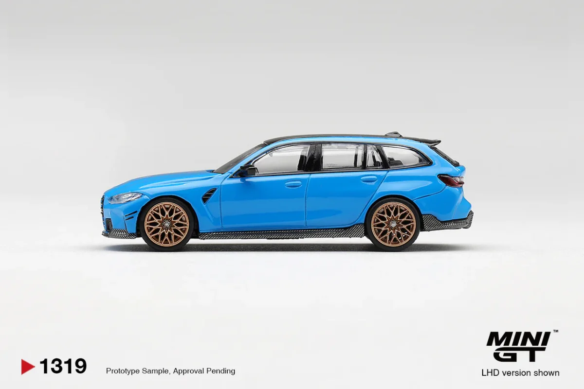 2026 BMW M3 M Performance Touring Blue: Image 2