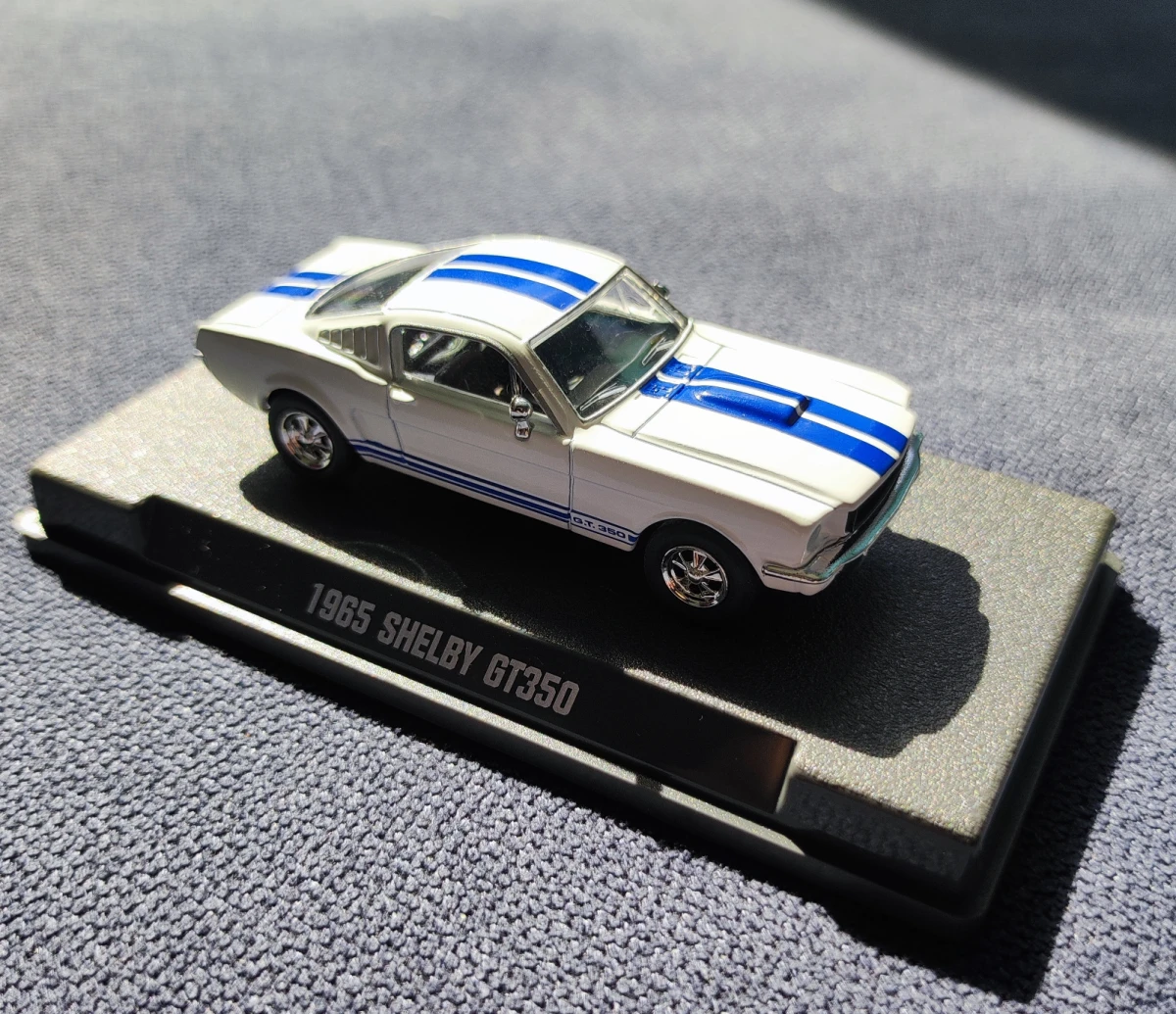 2025 1965 Shelby GT350 White: Image 2