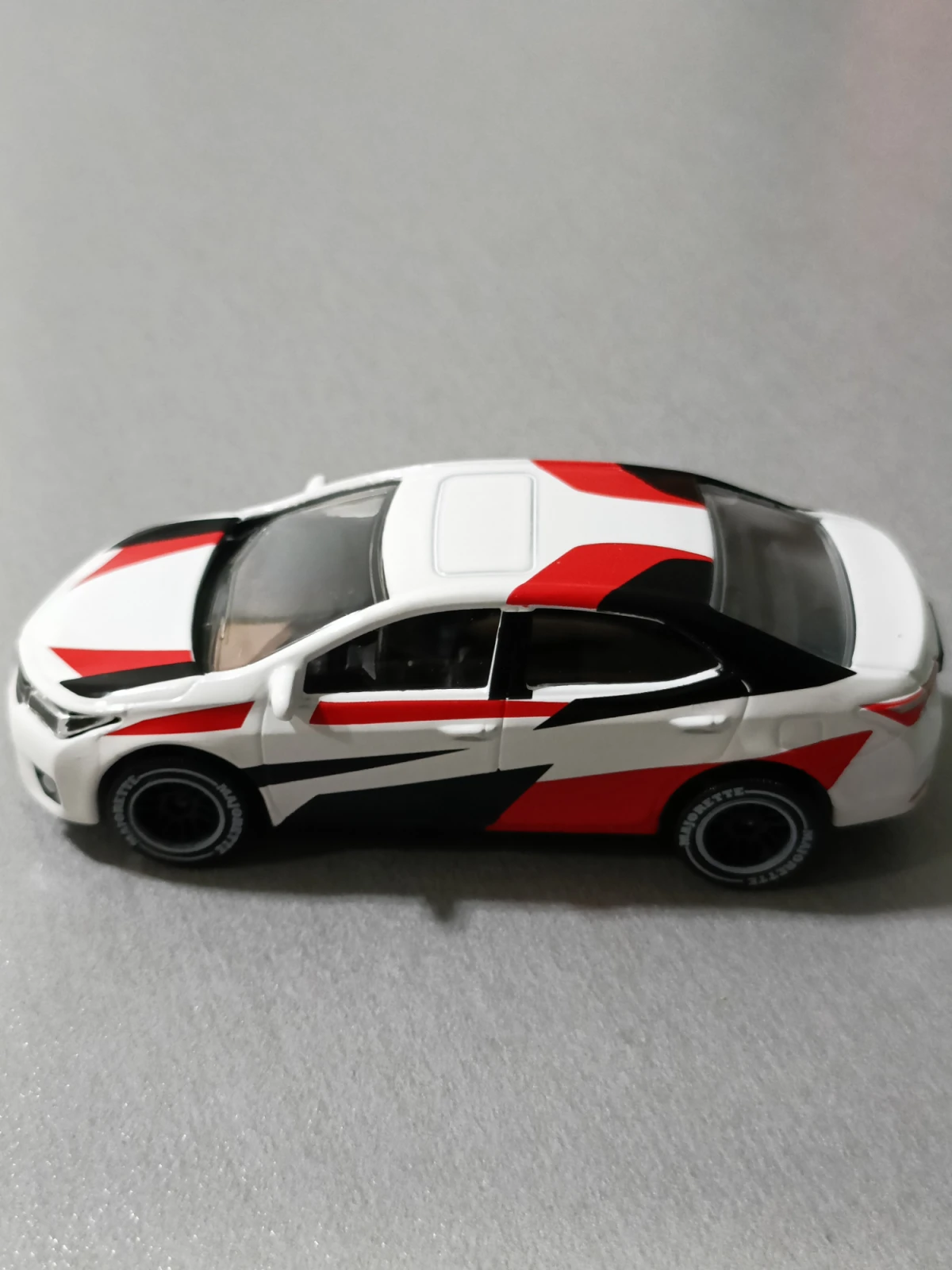 2025 Toyota Corolla Altis White: Image 2