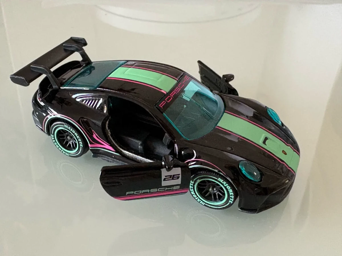 2026 Porsche 911 GT3 Cup (992) Black: No Package: Image 5