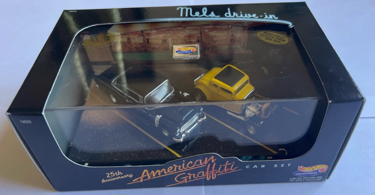 1998 55 Chevy Bel-Air & '32 Ford Coupe Black: Image 2