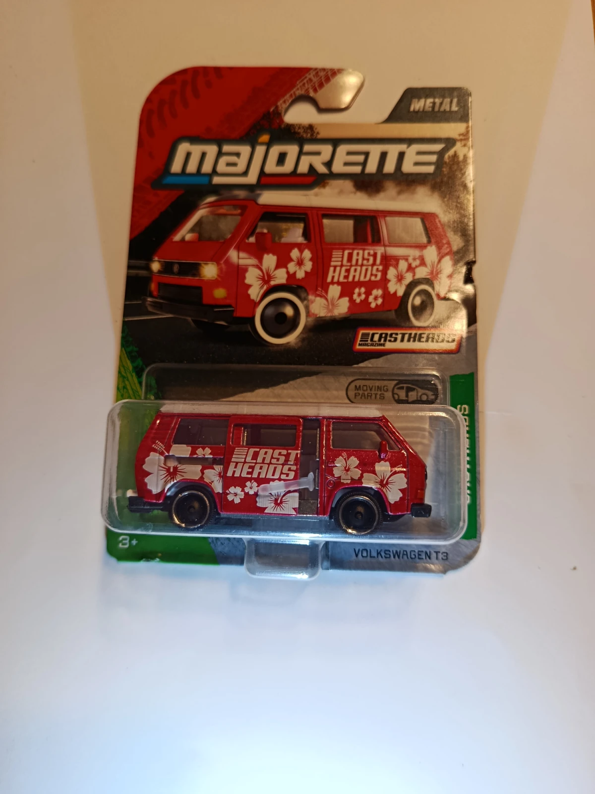 2025 Volkswagen T3 Red: Image 3
