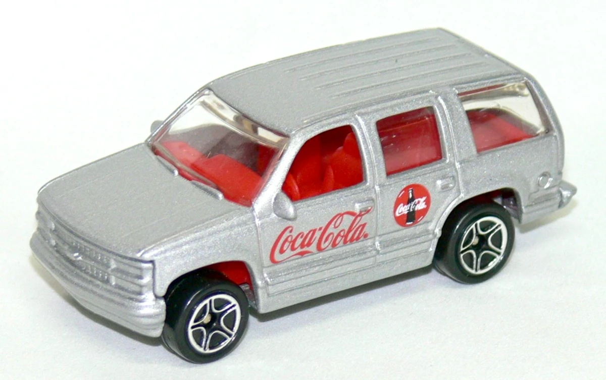 2001 97 Chevy Tahoe Silver: No Package: Image 2