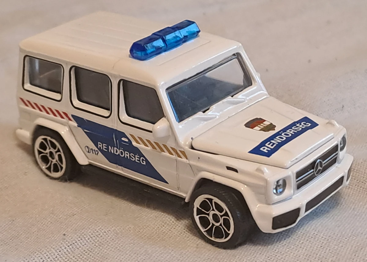 2023 Mercedes-AMG G 63 White: Image 2