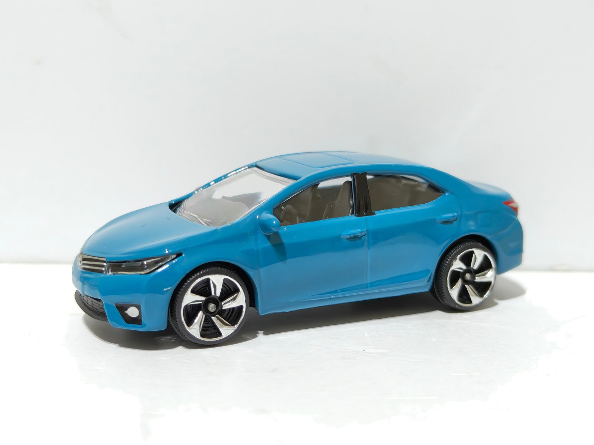 2024 Toyota Corolla Altis Blue: No Package: Image 3
