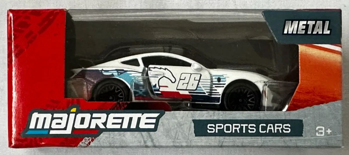 2026 Ford Mustang Dark Horse White: Box: Image 2