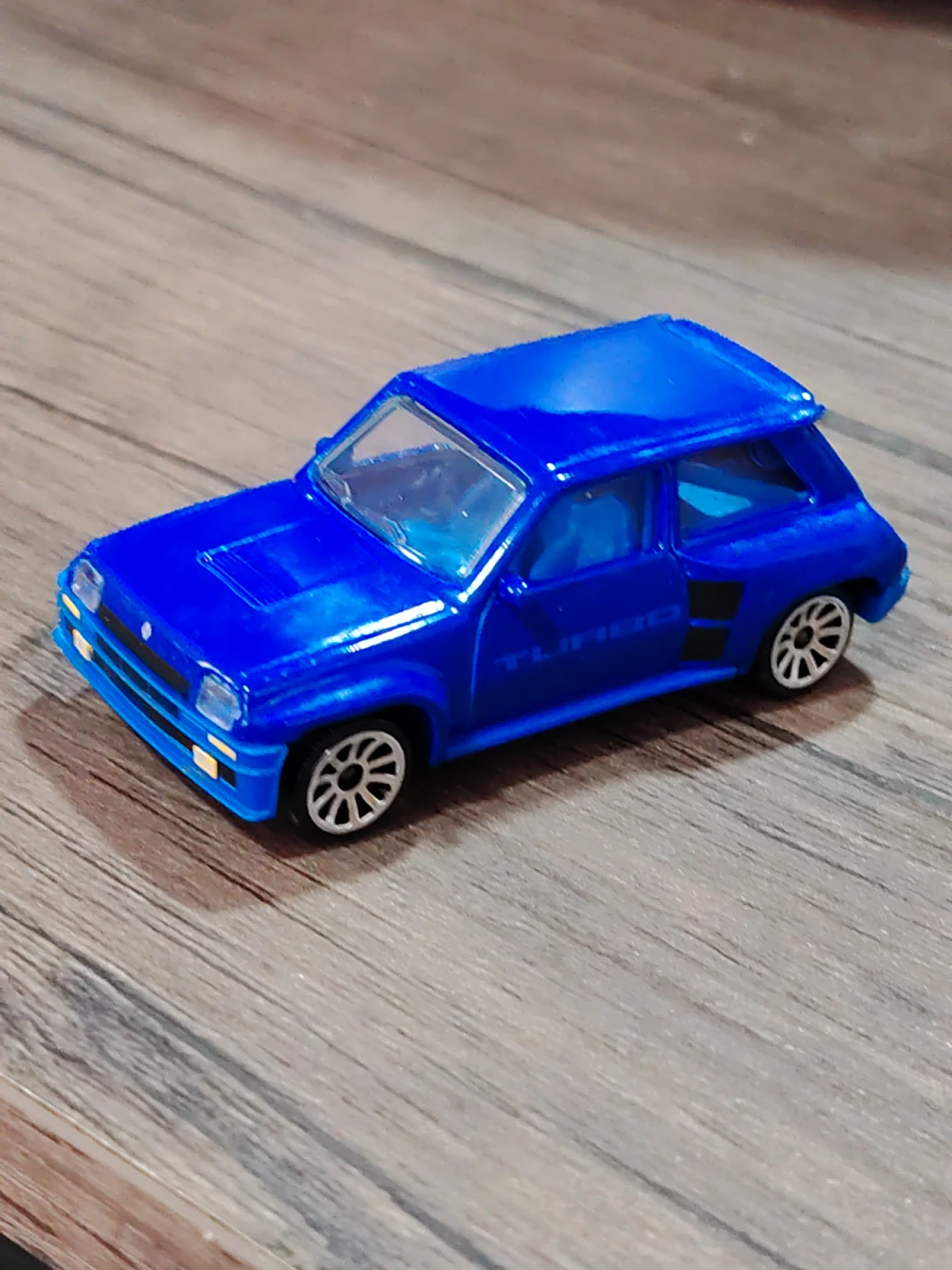 2021 Renault 5 Turbo Blue: Image 2