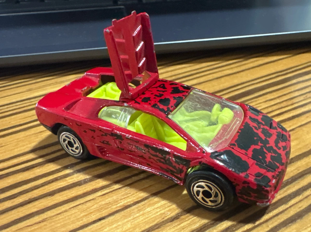 1996 Lamborghini Diablo Red: Image 2